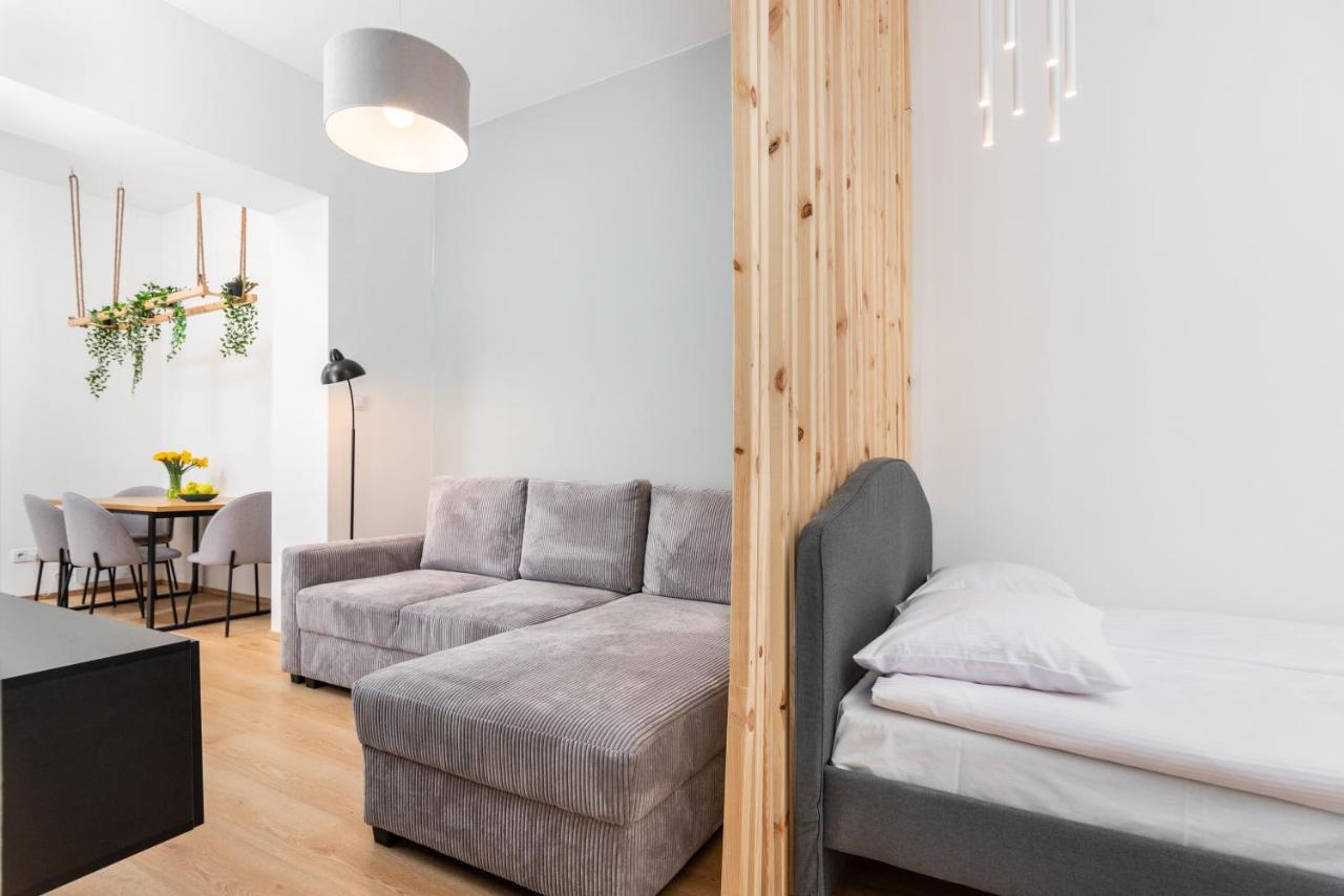 Modern Centrally Located Apartments - By Upstairs Krakov Exteriér fotografie