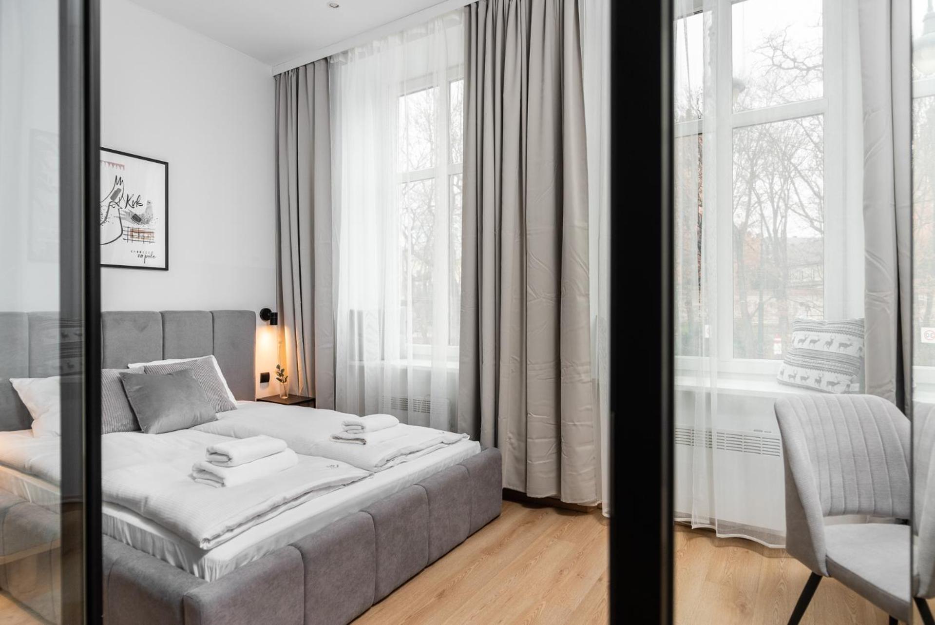 Modern Centrally Located Apartments - By Upstairs Krakov Exteriér fotografie