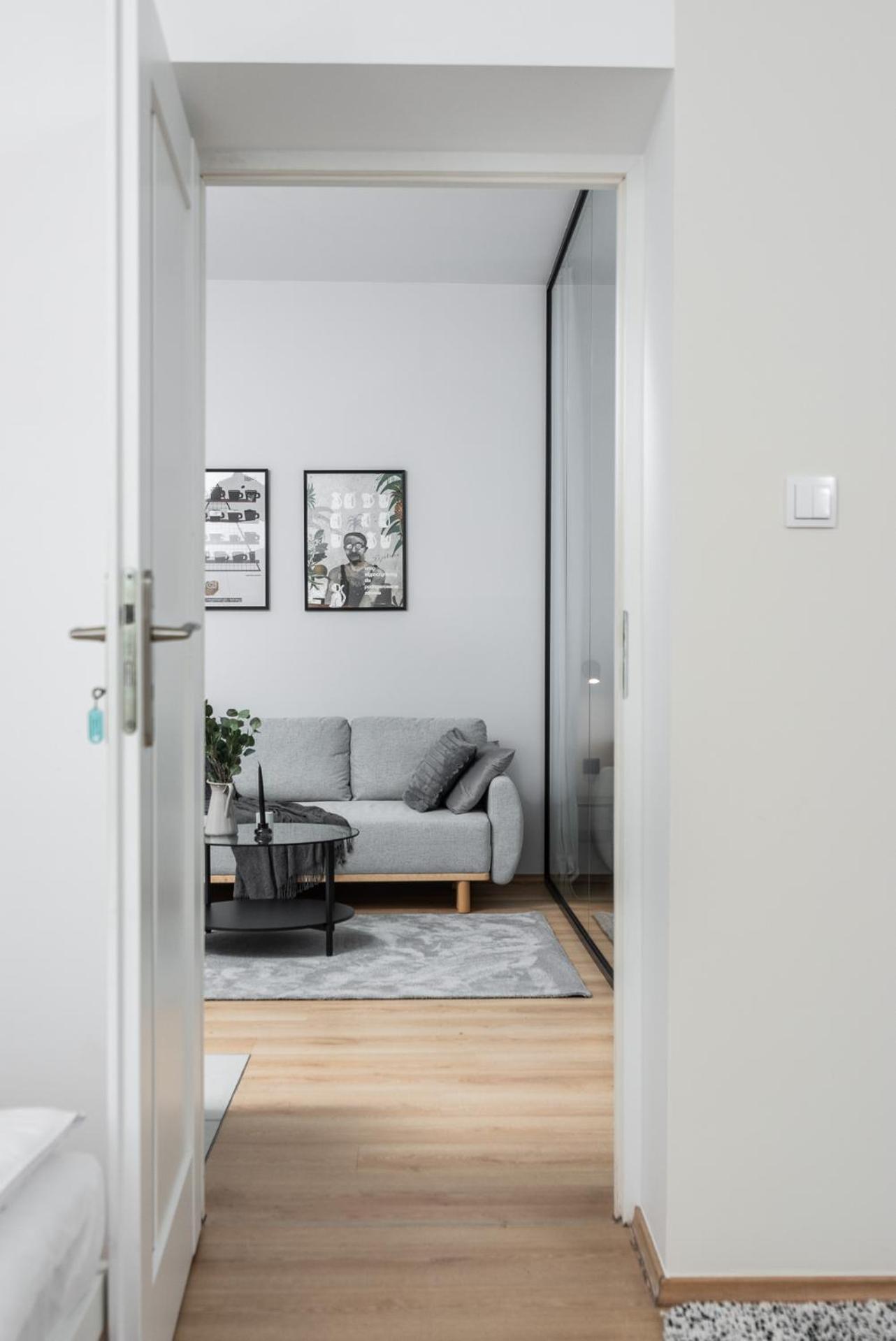 Modern Centrally Located Apartments - By Upstairs Krakov Exteriér fotografie