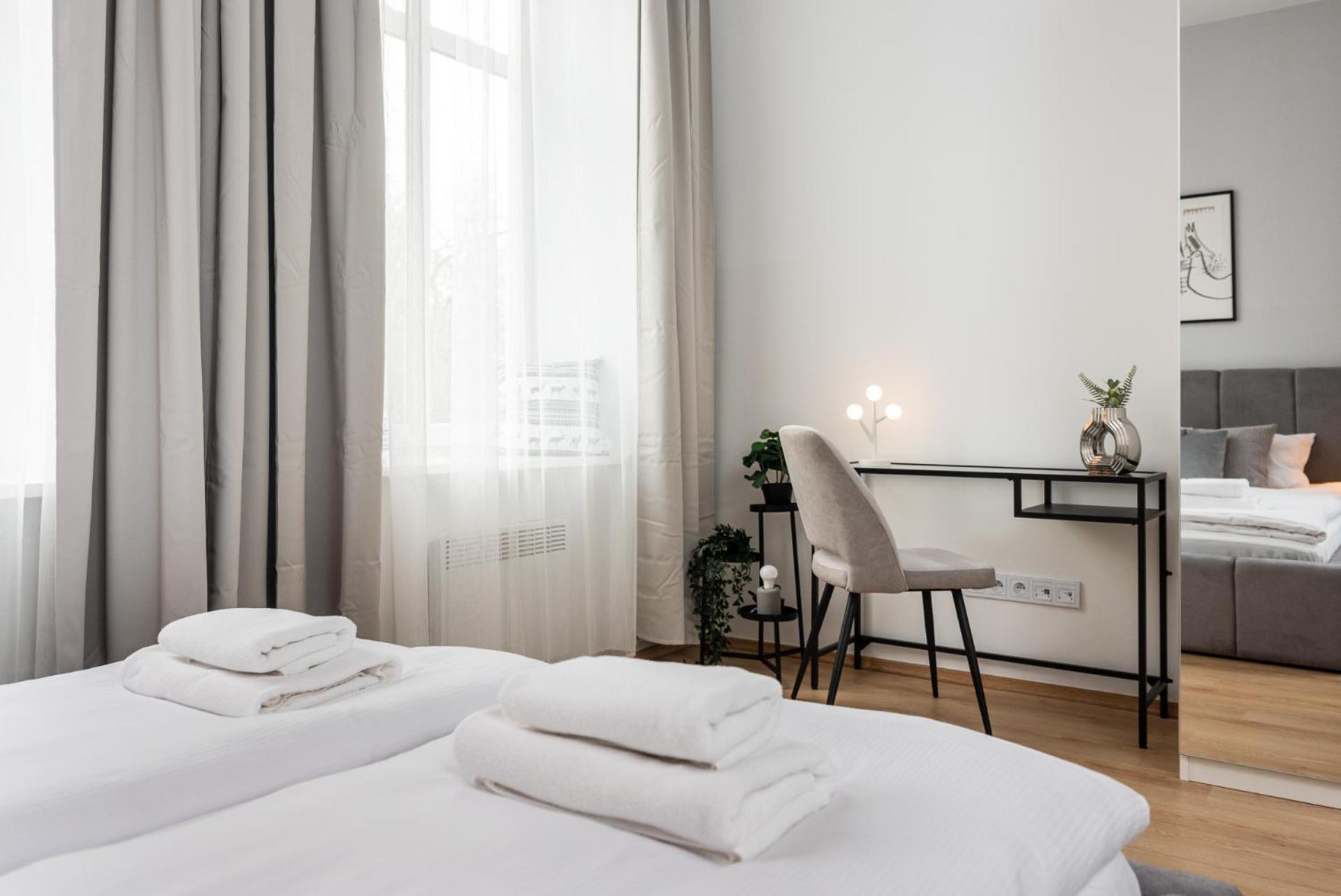 Modern Centrally Located Apartments - By Upstairs Krakov Exteriér fotografie